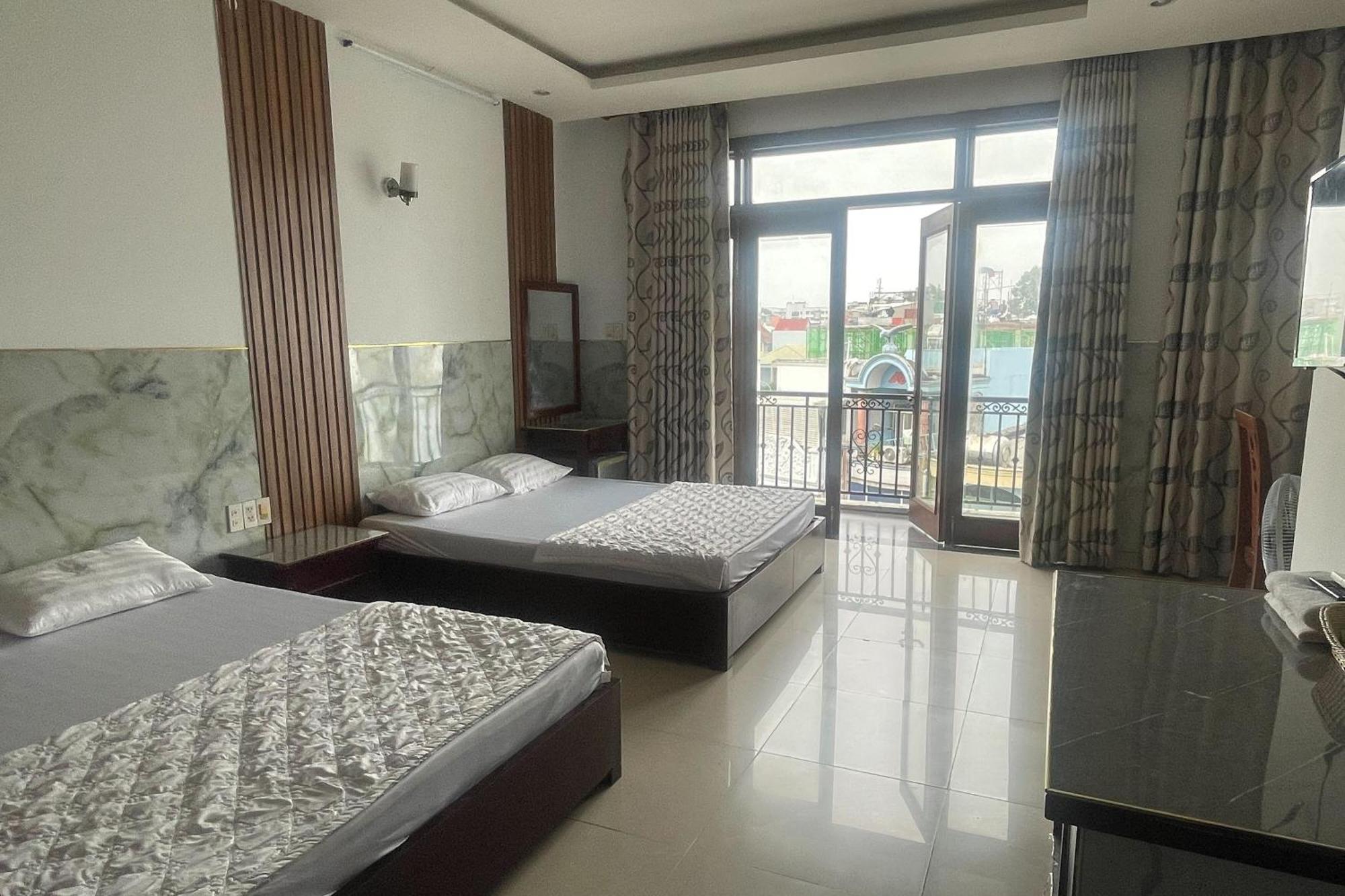 Hoa Sen Hotel Ho Chi Minh City Exterior photo