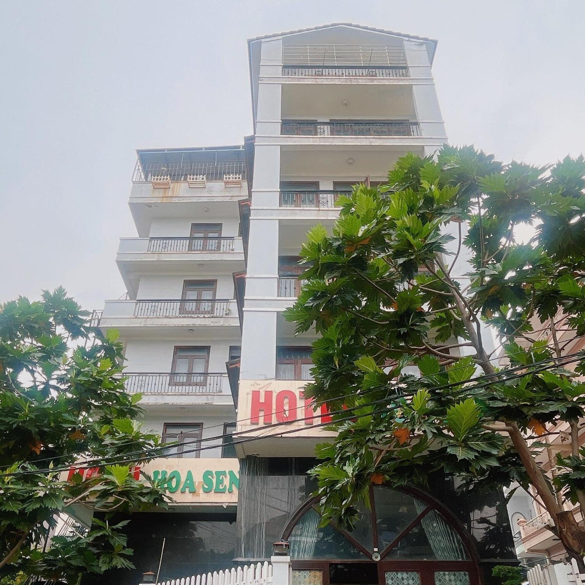 Hoa Sen Hotel Ho Chi Minh City Exterior photo